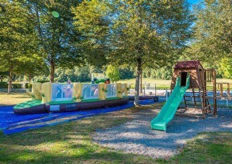 Oh! Campings - Camping Paradis A L'Ombre Des Tilleuls Peyrouse Zewnętrze zdjęcie