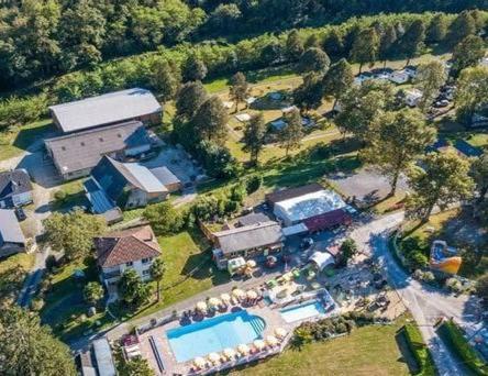 Oh! Campings - Camping Paradis A L'Ombre Des Tilleuls Peyrouse Zewnętrze zdjęcie